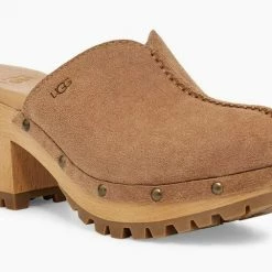Ugg The Center Seam Lug Sole Clog In Chestnut