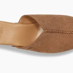 Ugg The Center Seam Lug Sole Clog In Chestnut