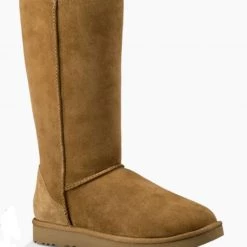 The Ugg Classic Tall Boot In Chestnut Shoes