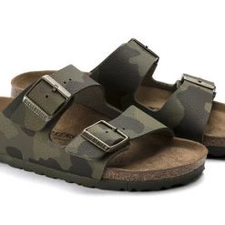 Arizona - The Birkenstock Sandal In Khaki Camo