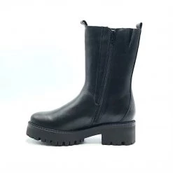 Palpa Shoes The Quilted Leather Bootie In Black