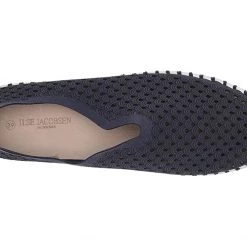 Isle Jacobsen Tulip 139 - The On-The-Go Slip-On In Navy Shoes