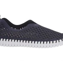 Isle Jacobsen Tulip 139 - The On-The-Go Slip-On In Navy Shoes