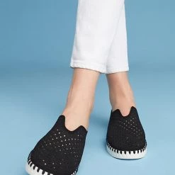 Isle Jacobsen Tulip 139 - The On-The-Go Slip-On In Black Shoes 8 Isle Jacobsen Tulip 139 - The On-The-Go Slip-On In Black Shoes