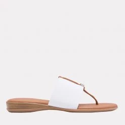 Andre Assous The Elastic Thong Sandal In White