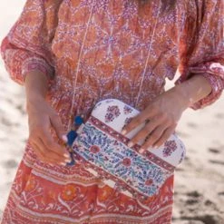 Bell Accessories The Clam Shell Pouch In White Pink Blue