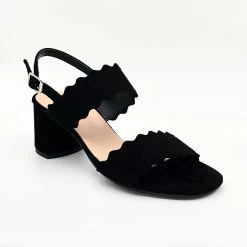Fuego Scallop 2 - The Perfect Sandal In Black Shoes