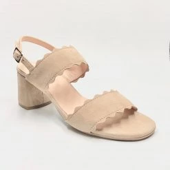 Fuego Scallop 2 - The Perfect Sandal In Nude