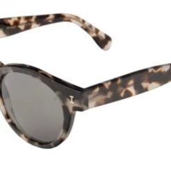 Illesteva The Leonard Sunglass Accessories