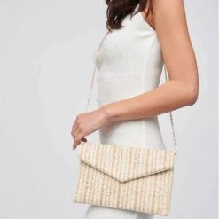Urban Expressions Handbags The Mayotte Clutch In White