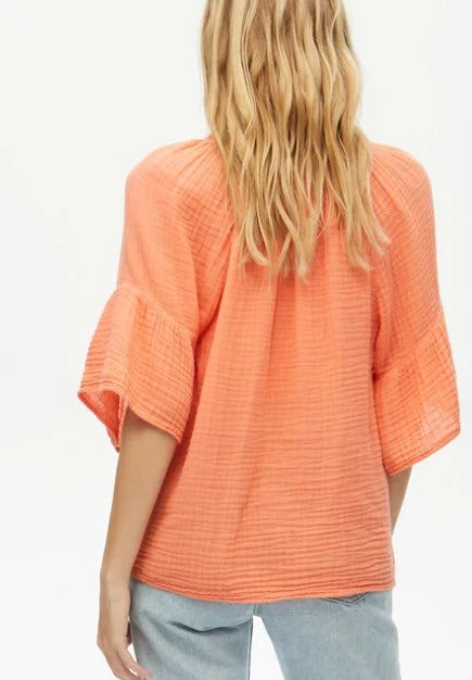 Michael Stars The Gauze Flutter Sleeve Top In Camilia Contemporary Clothing 2 Michael Stars The Gauze Flutter Sleeve Top In Camilia Contemporary Clothing