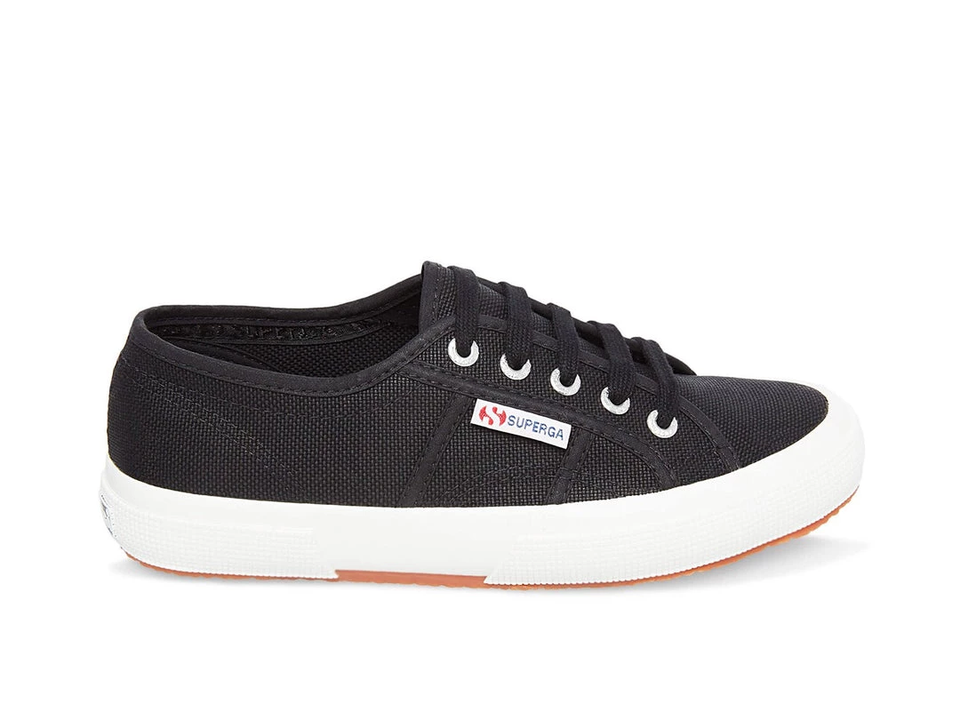 Shoes Superga - The Classic Lace Sneaker In Black 2 Shoes Superga - The Classic Lace Sneaker In Black