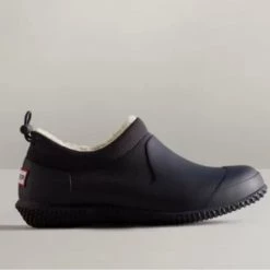 The Original Insulated Sherpa Rain Shoe By Hunter In Navy