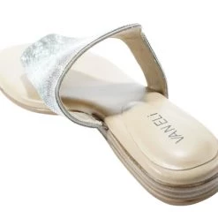 Vaneli The Chain Thong With Padded Sole In Silver