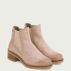 Porronet The Gore Ankle Bootie In Sand